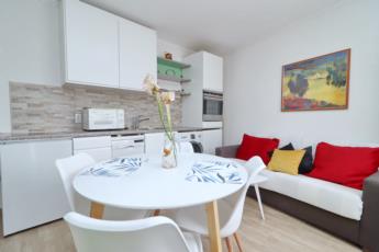 Marconi Charming Apartments-One Bedroom Apartment 1 Green